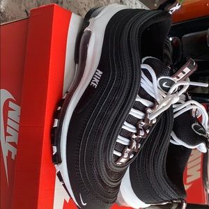 Worn once only!! Nike Air Max 97 SE